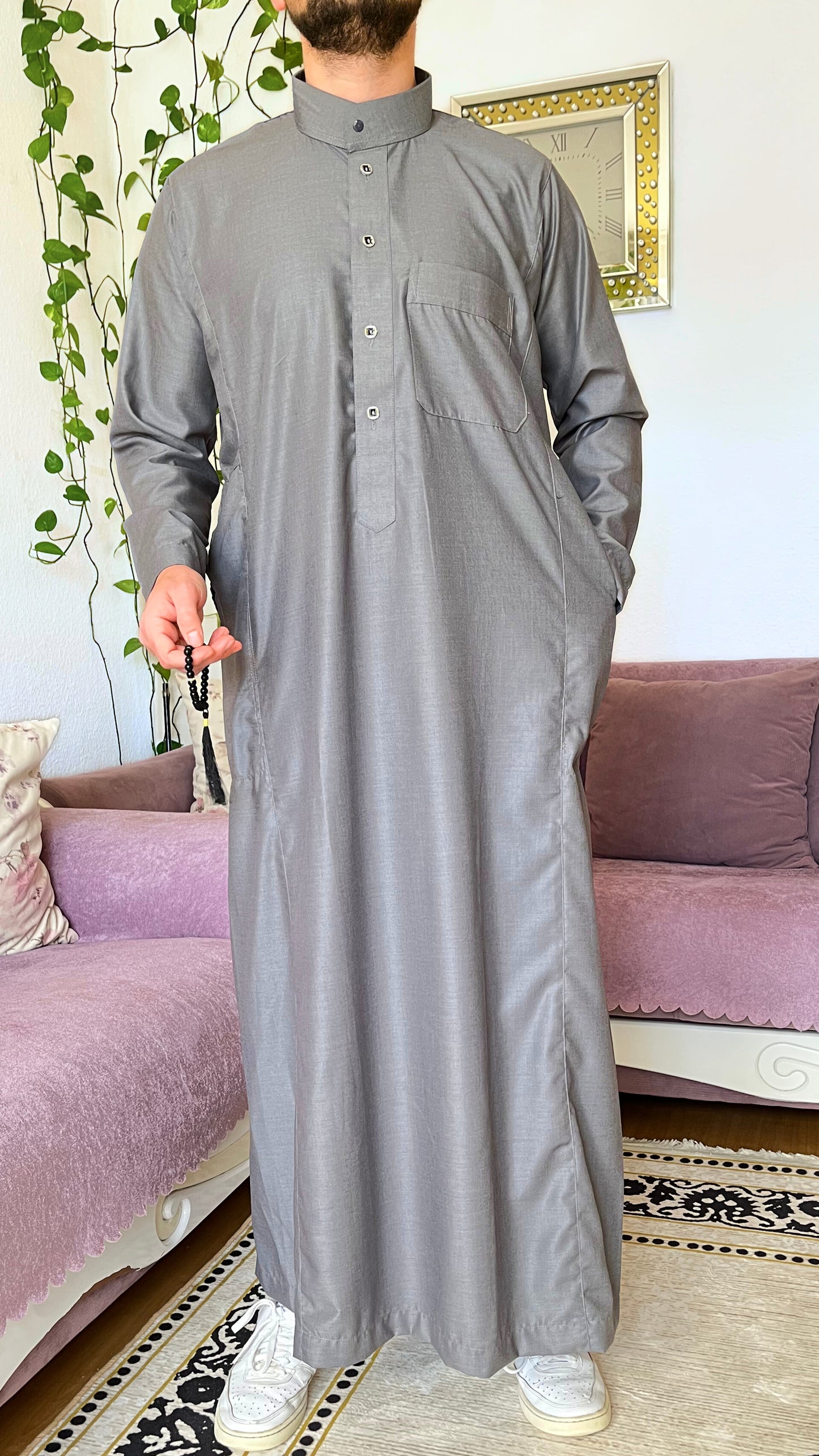 Men's Thobe Light Grey + FREE Miswak