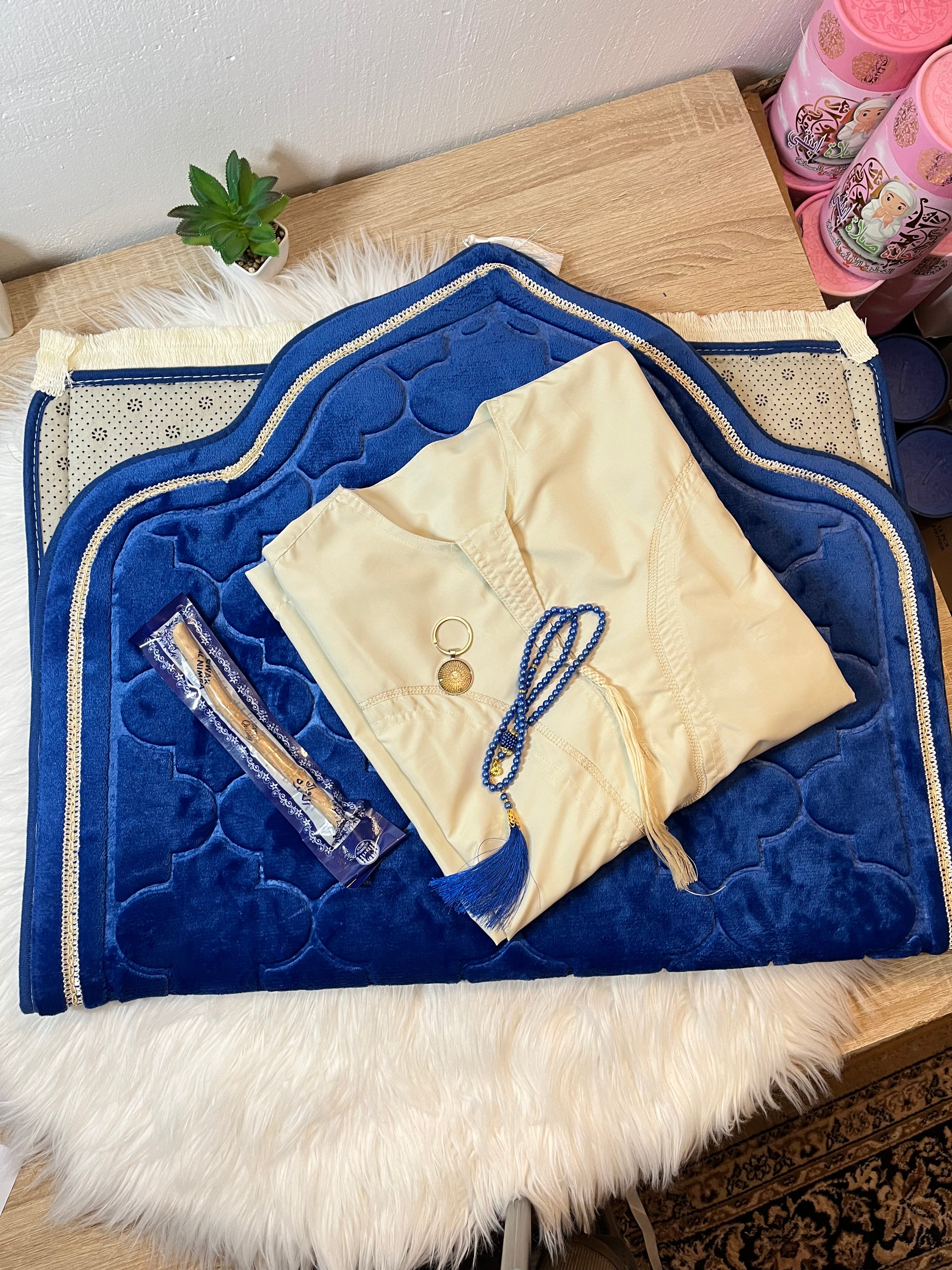 Gebet-Set Jugendliche: Jalabiya + Gebetsteppich & Sunnah-Artikel